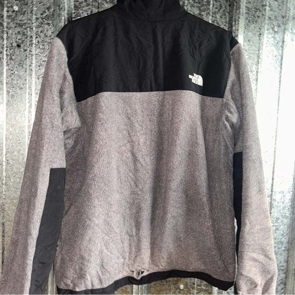 The North Face Men's Black and Gray Performance Jacket